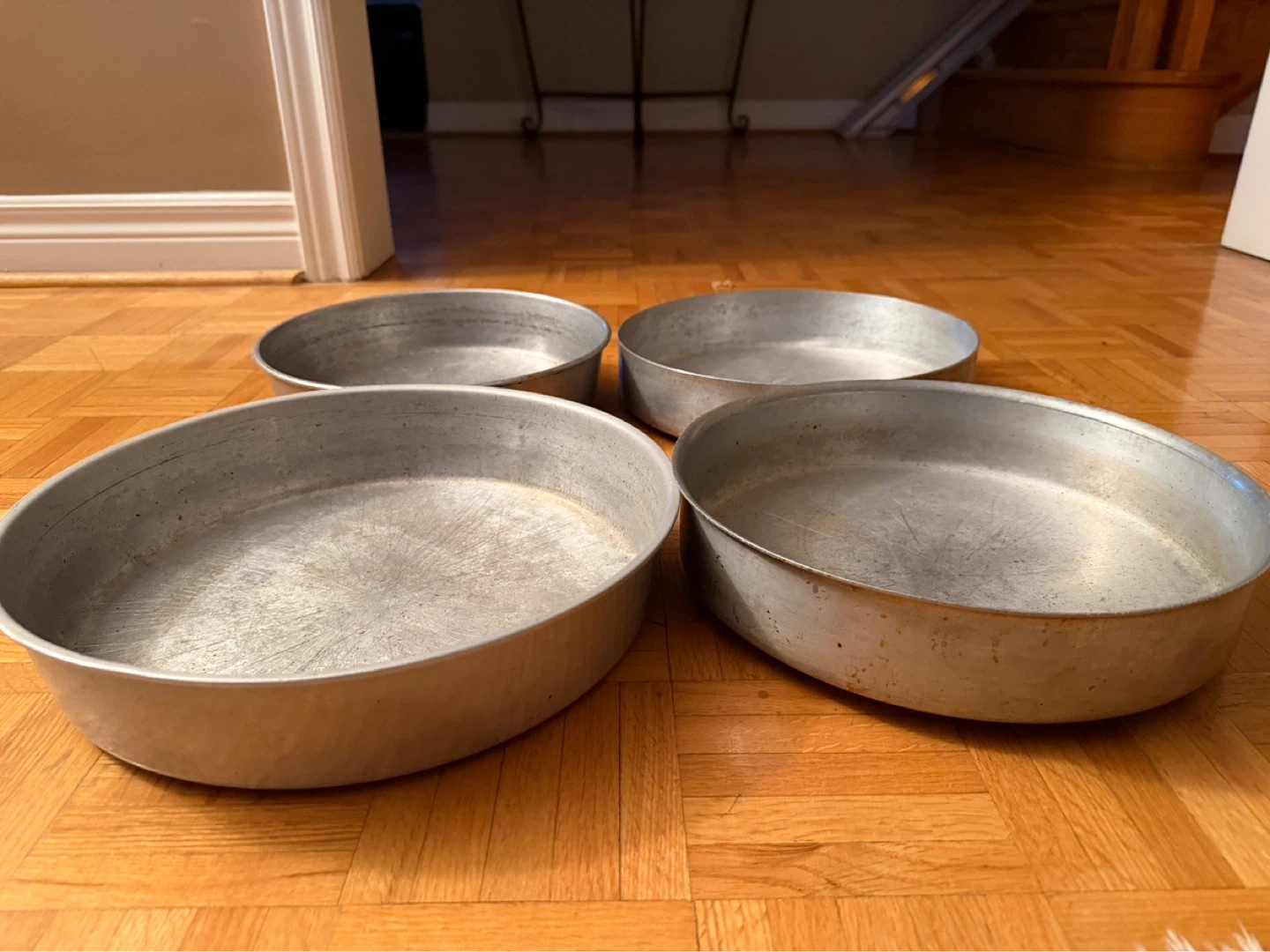 Set of 4 Round Baking Pans