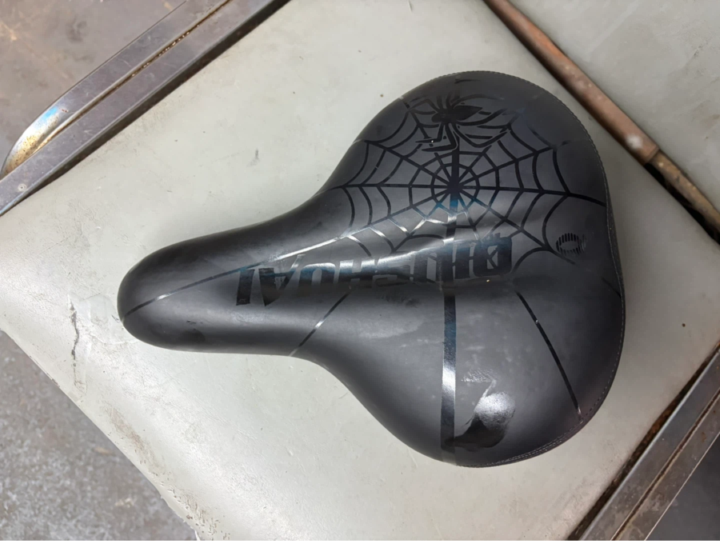 Black Spider Web Bike Saddle - photo 2