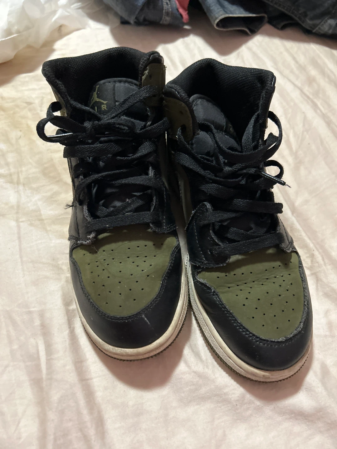 Nike Air Jordan 1 Mid SE "Light Olive" Shoes