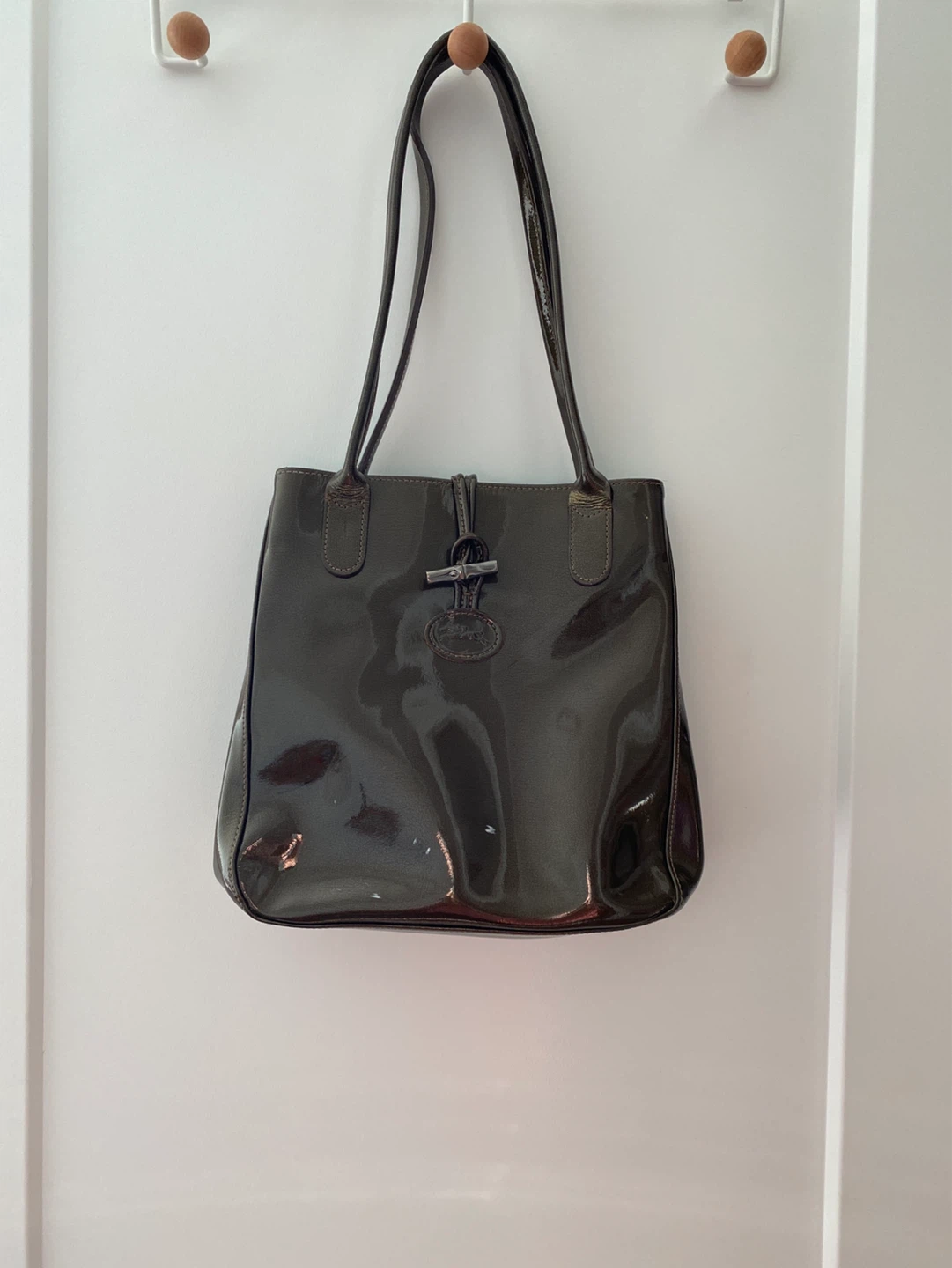 Longchamp Patent Leather Tote Bag - photo 2