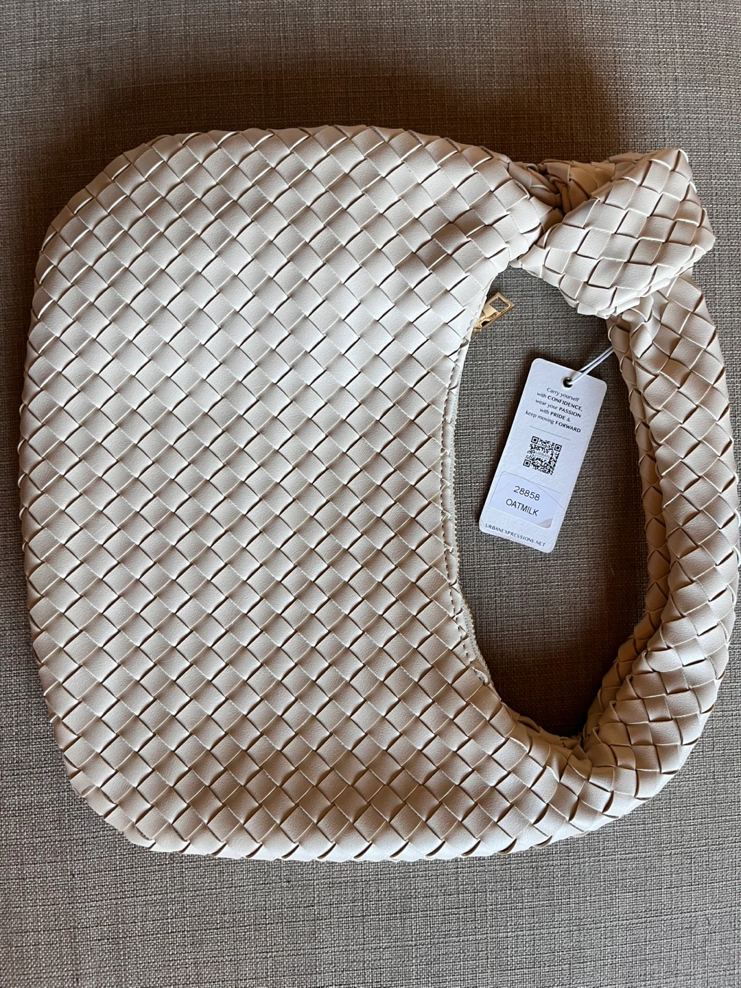 NWT Faux leather woven handbag cream - photo 4