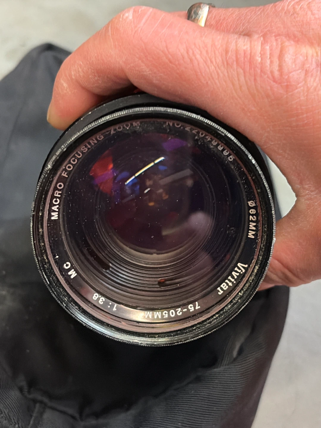 Vivitar 75-205mm f/3.8 Macro Focusing Zoom Lens - photo 2