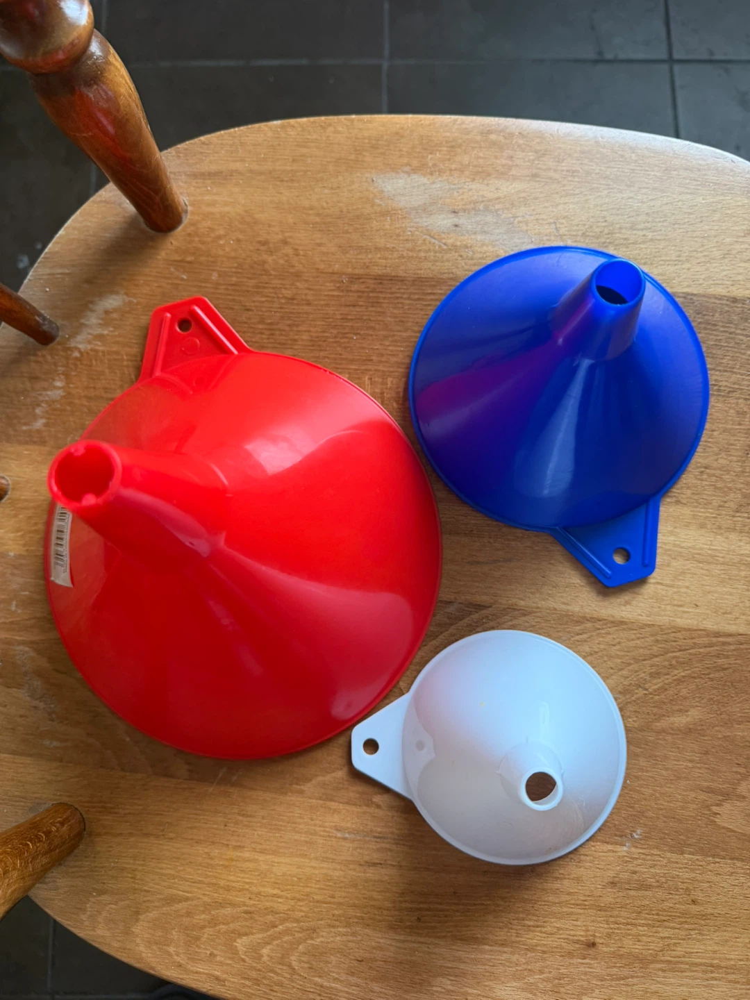 Set of 3 Plastic Funnels - photo 3