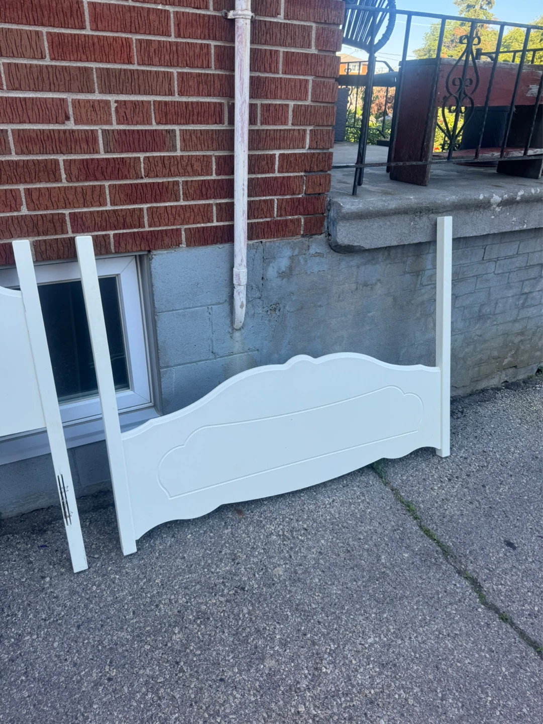 Double bed frame