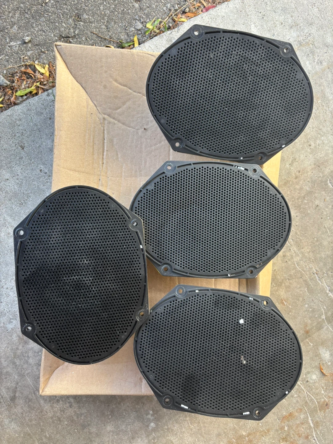 Car audio speakers head units and sub box - photo 2