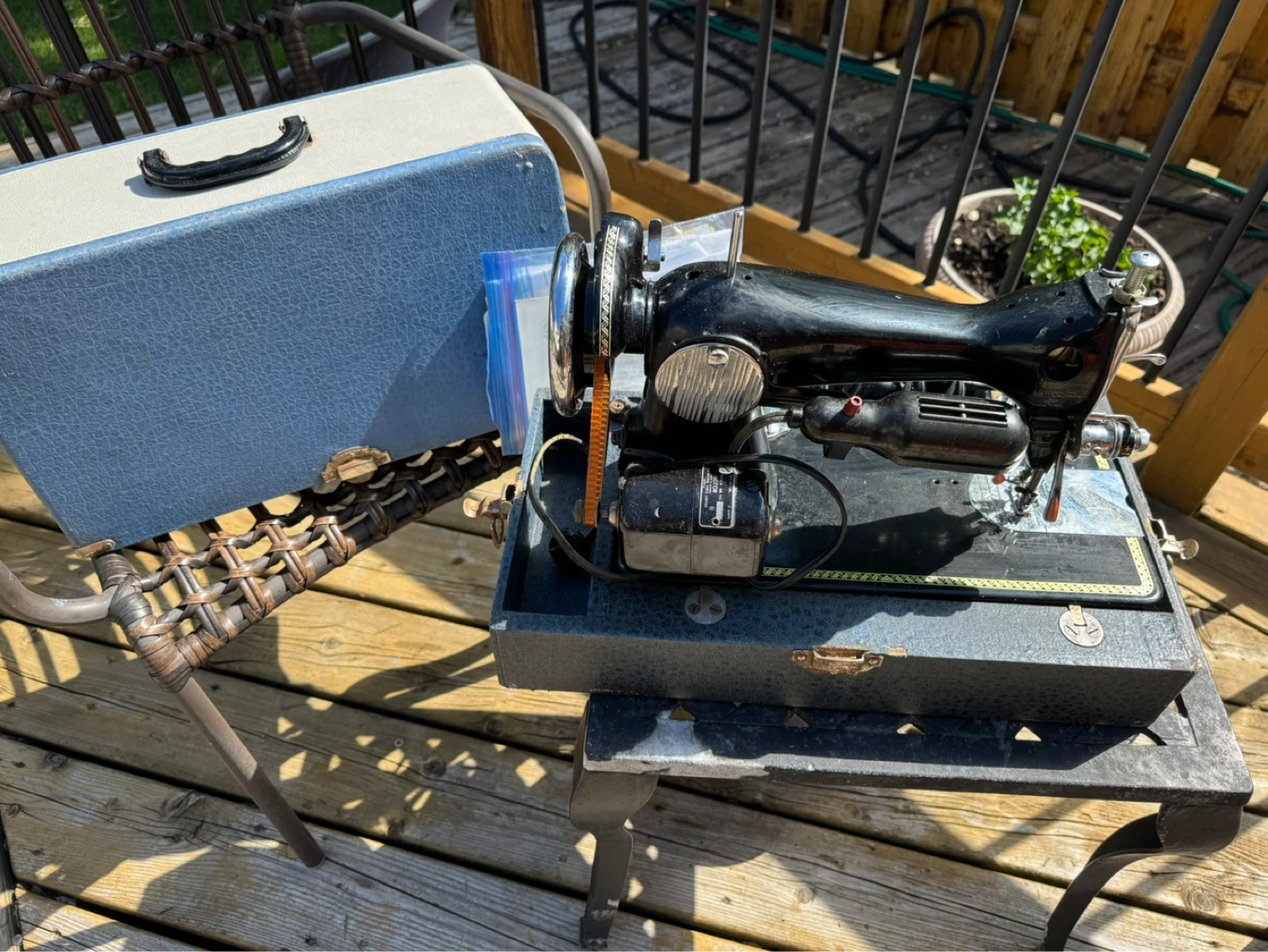 Kenmore Sewing Machine with Case - photo 2