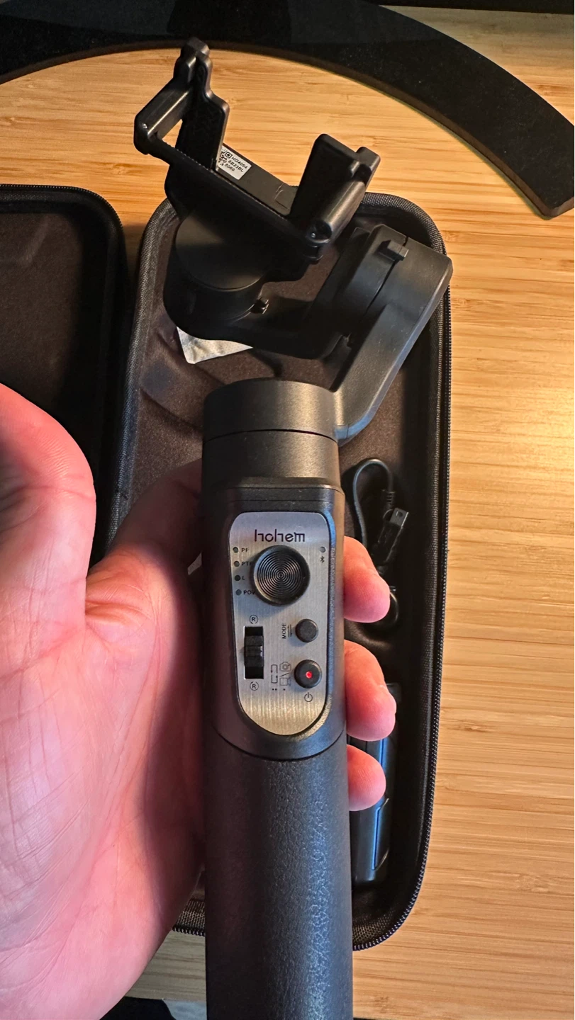 Hohem 4 Gimbal Stabilizer with Case and Accessories - photo 2