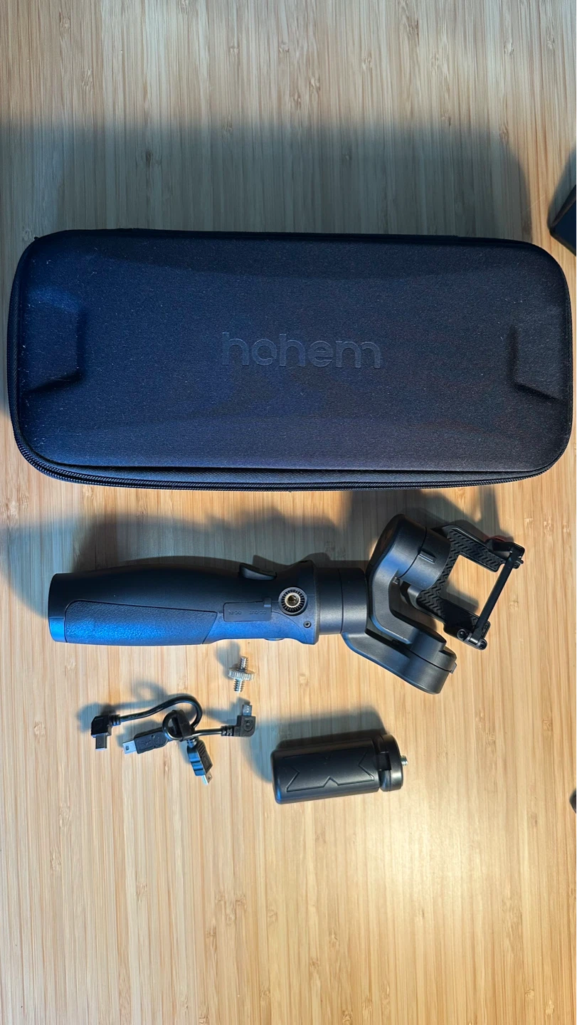 Hohem 4 Gimbal Stabilizer with Case and Accessories - photo 4