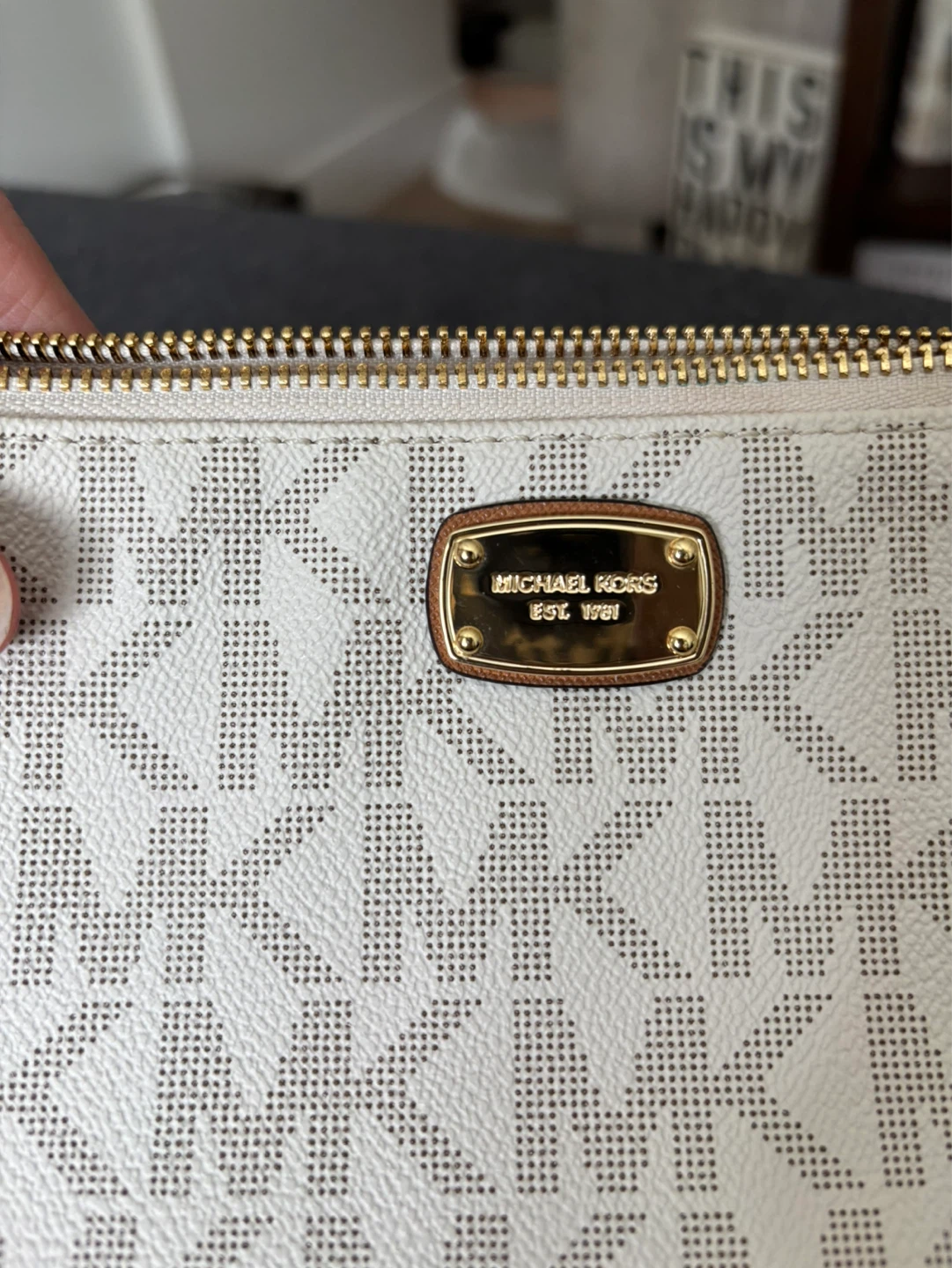 Michael Kors canvas purse - photo 4