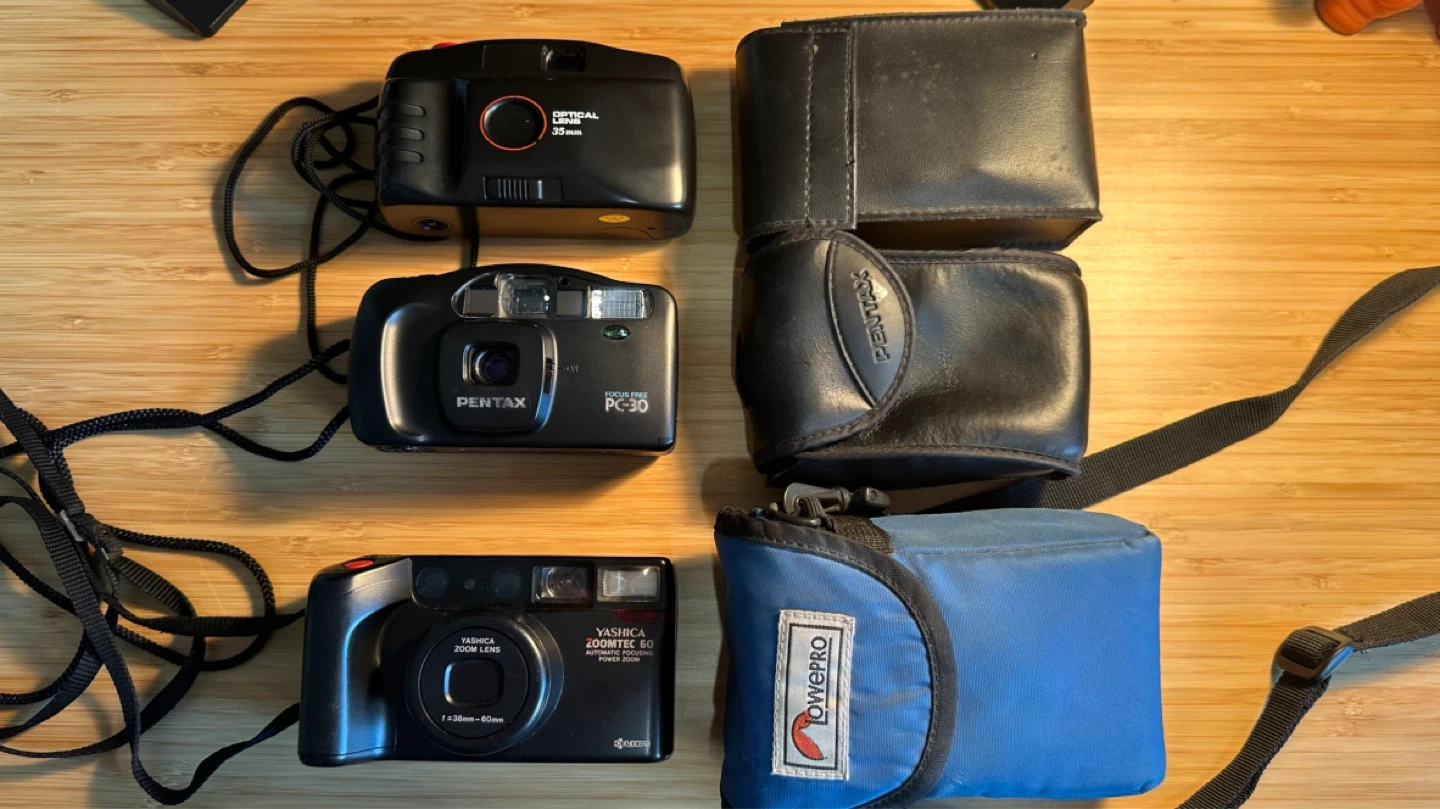 Assorted 35mm Point and Shoot Cameras
