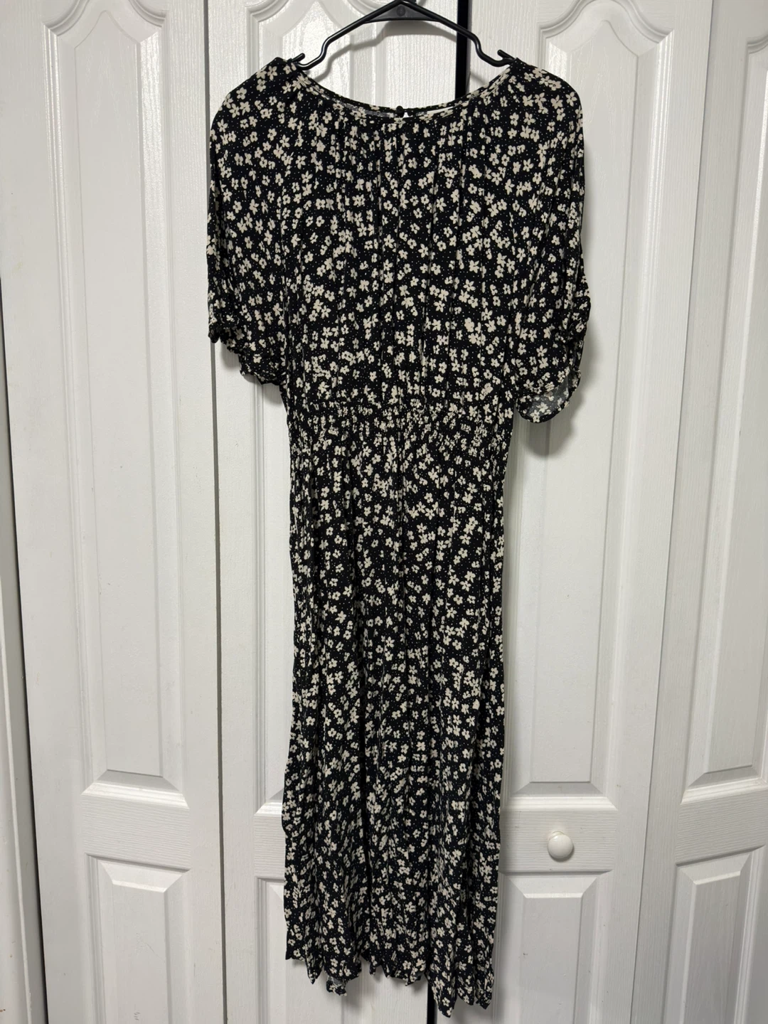 H&M smocked dress (L)