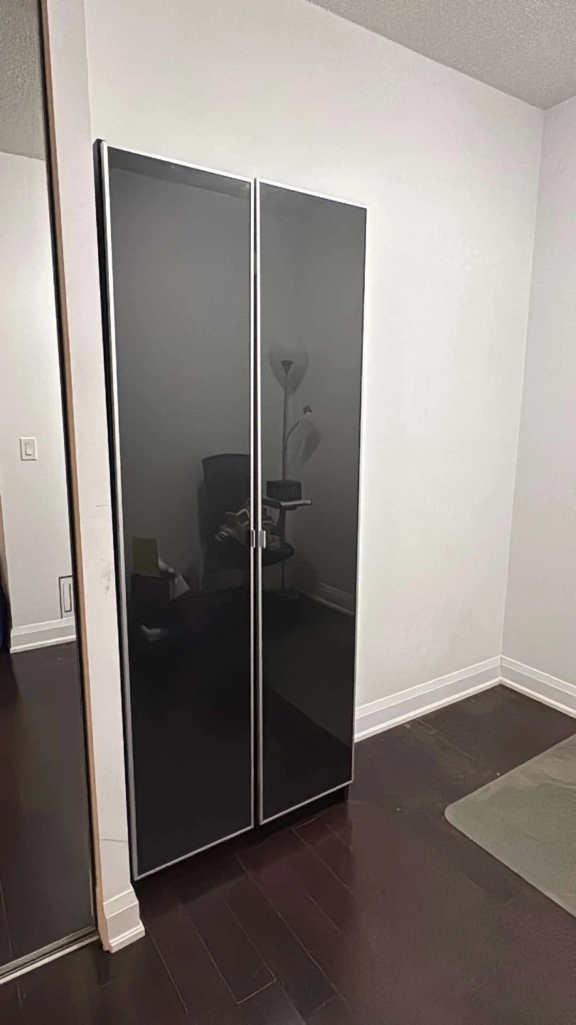 Wardrobe with mirrored doors - photo 3
