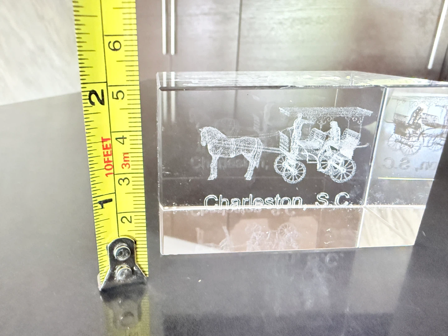 Crystal Engraved Carriage Scene Charleston SC Souvenir - photo 4