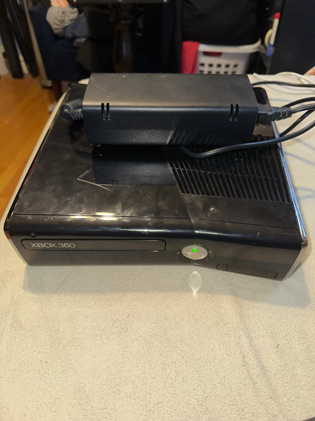 Xbox 360 Console with Forza Motorsport 3 Game
