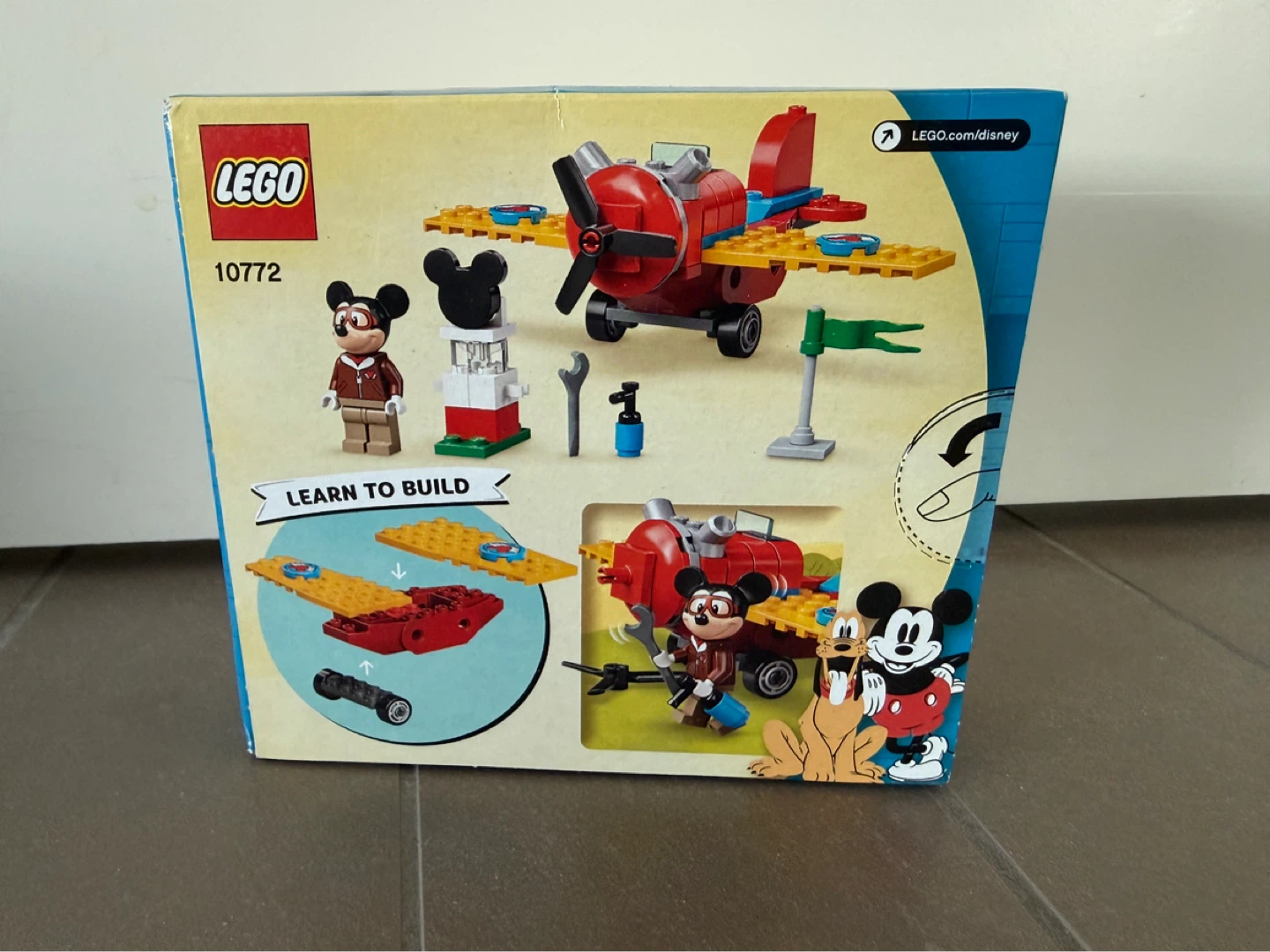 LEGO Disney Mickey Mouse's Propeller Plane 10772 - photo 2