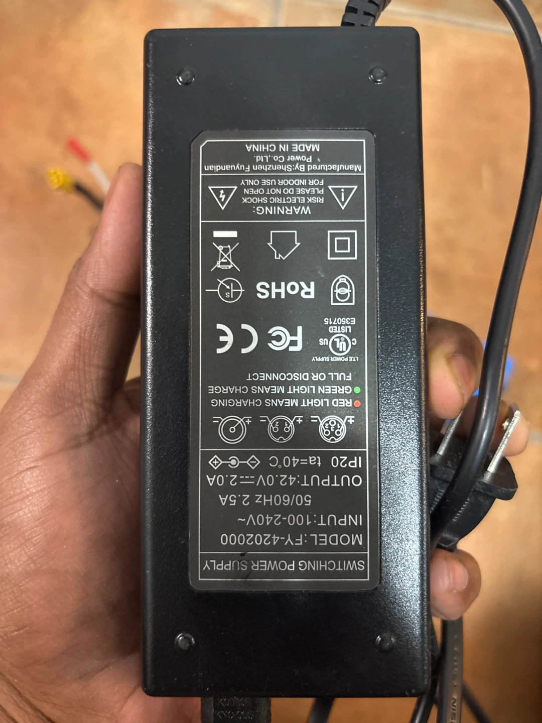 GOTRAX XRE PRO Lithium Battery Pack and Power Supply Charger - photo 2