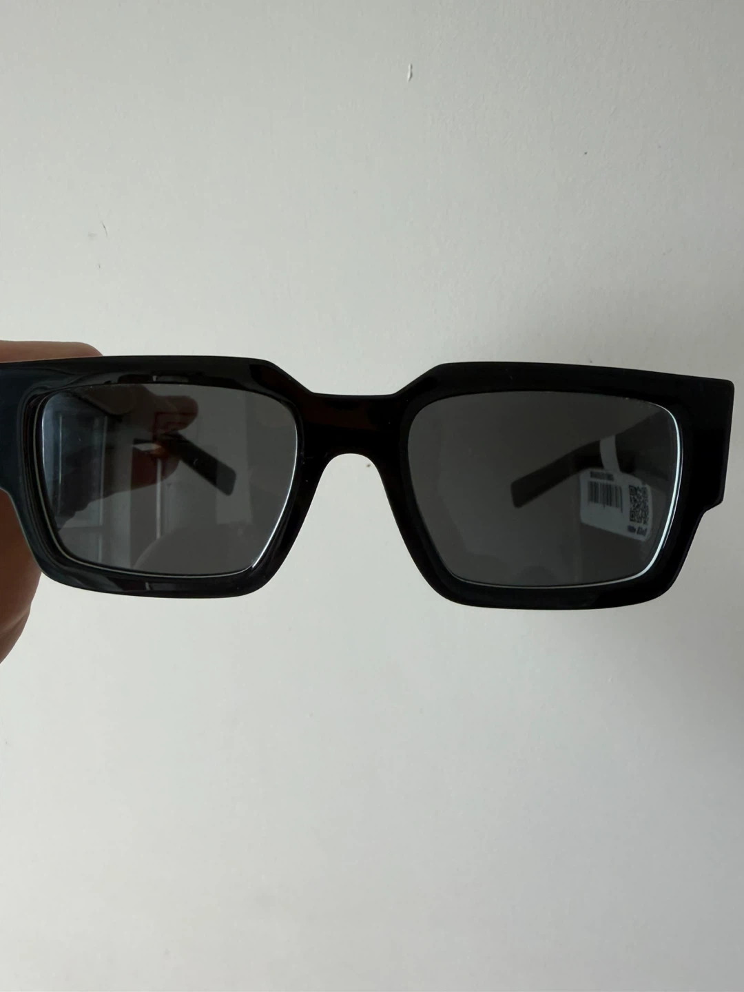 Prada Sunglasses PR 01VS 54/20 Authentic