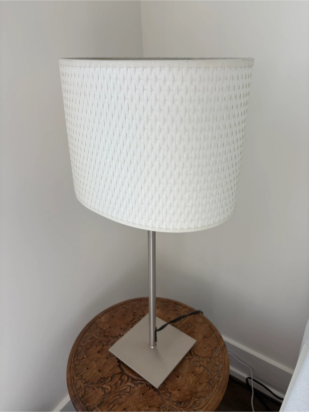 2 White Lamps - photo 5