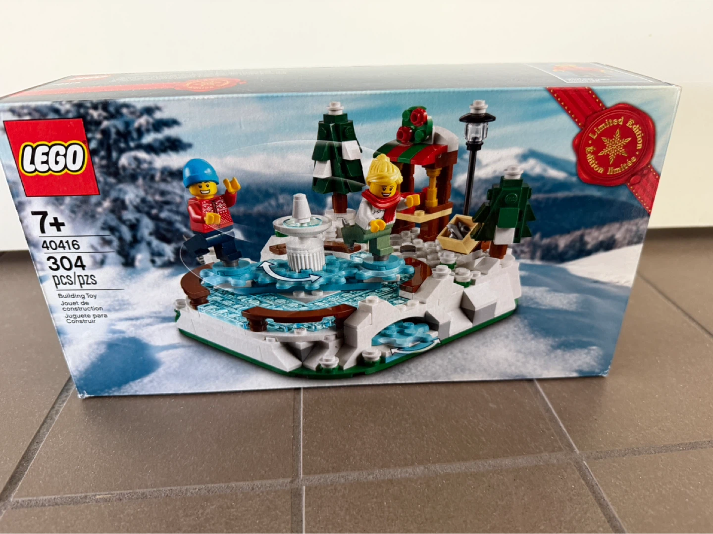 LEGO 40416 Winter Ice Skating Rink