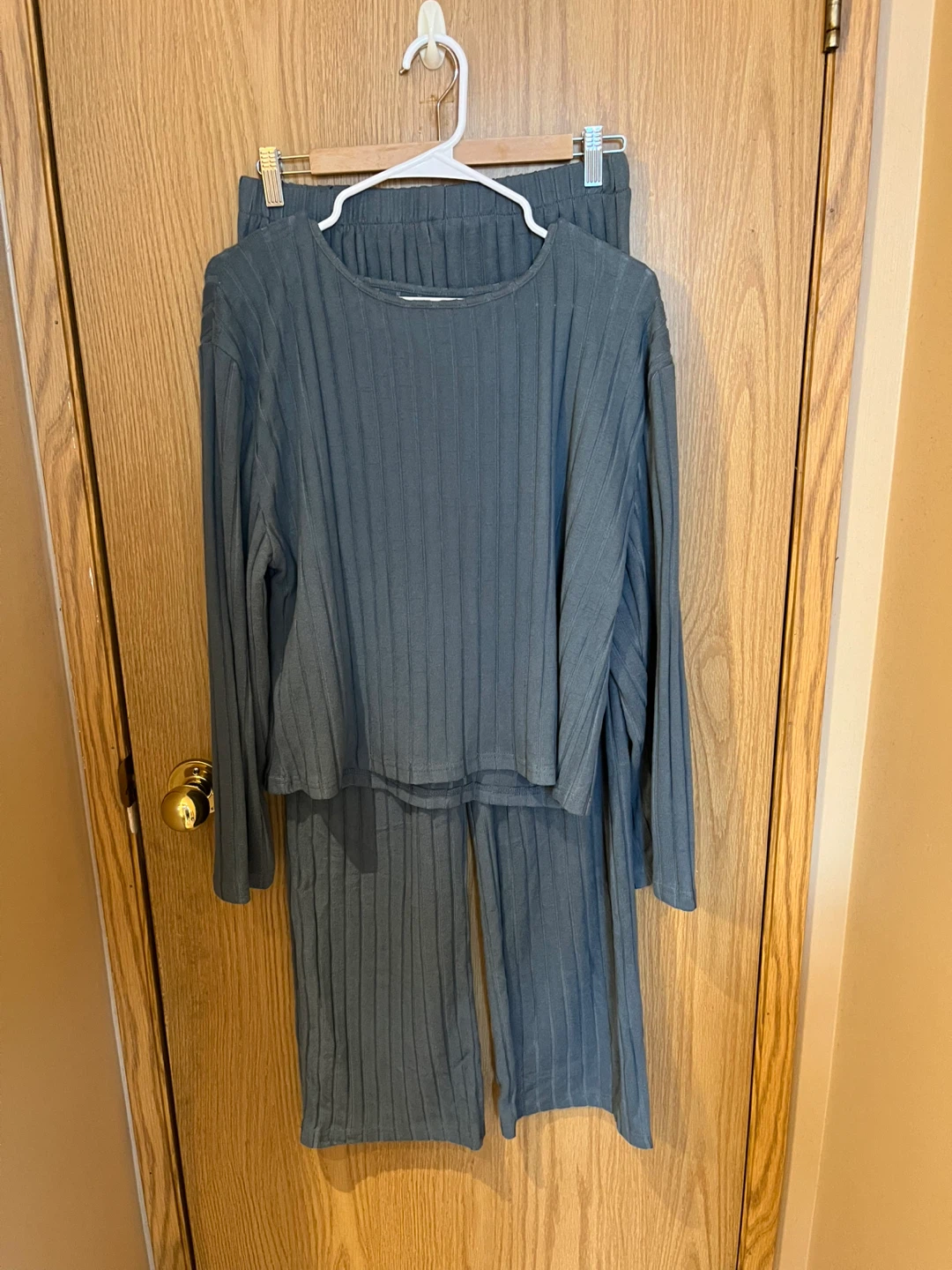 Ladies clothes