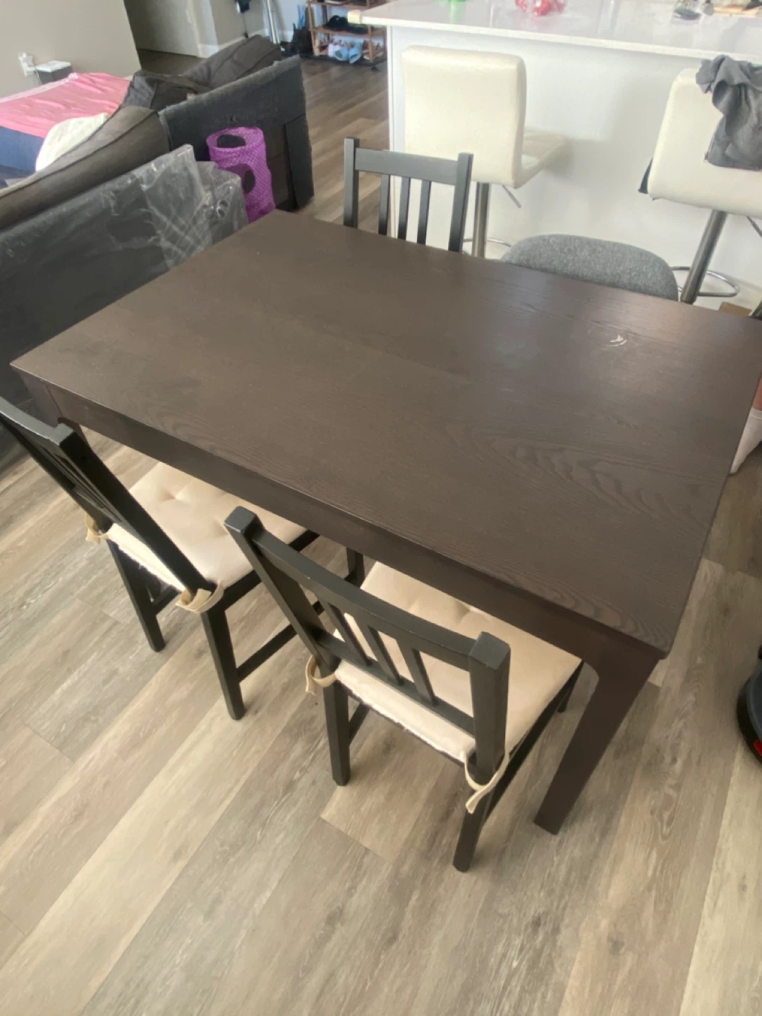 Dark Wood Dining Table with 4 Chairs Expandable 4-8ppl - photo 2