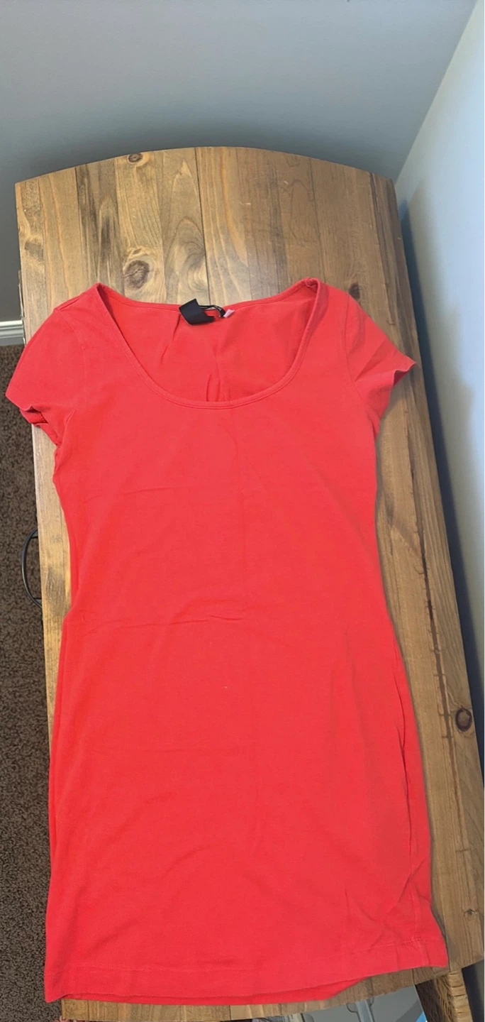 Short-sleeved dress from H&M