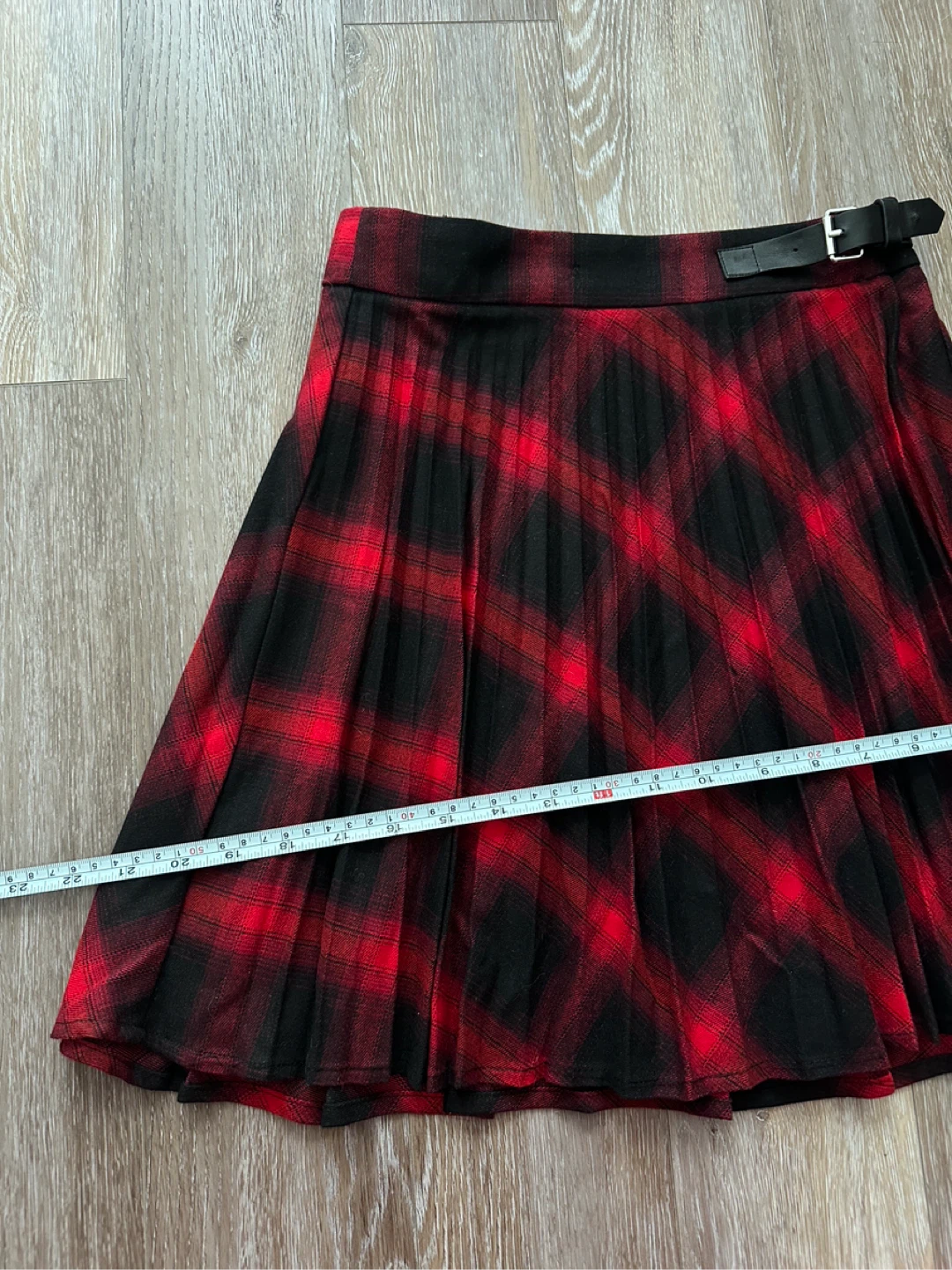 MNG Red and Black Plaid Pleated Mini Skirt XS - photo 4