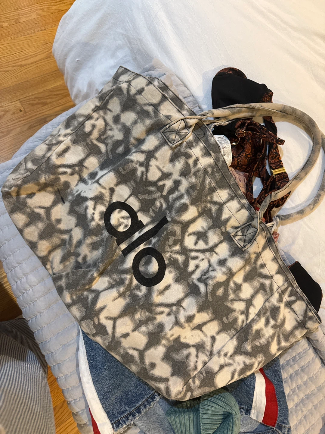 Alo Yoga Tote Bag