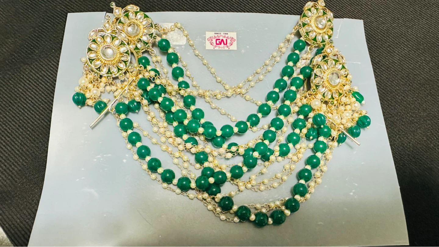 Drape Earrings with Green Pearls - photo 4