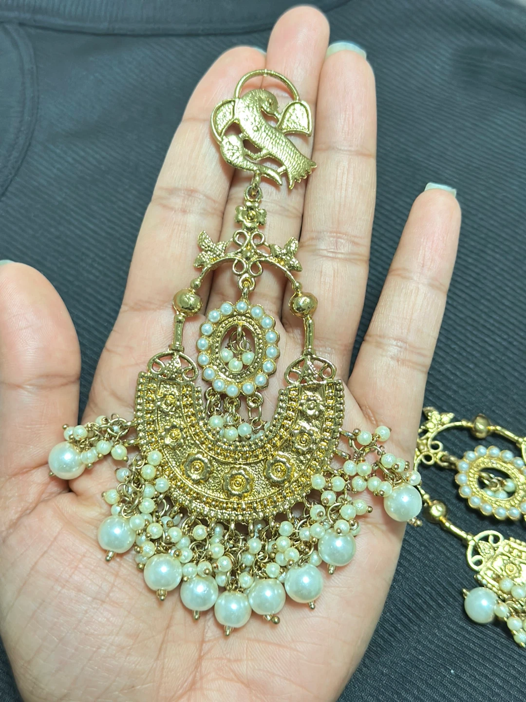 Gold Tone Dangle Earrings with Pearls