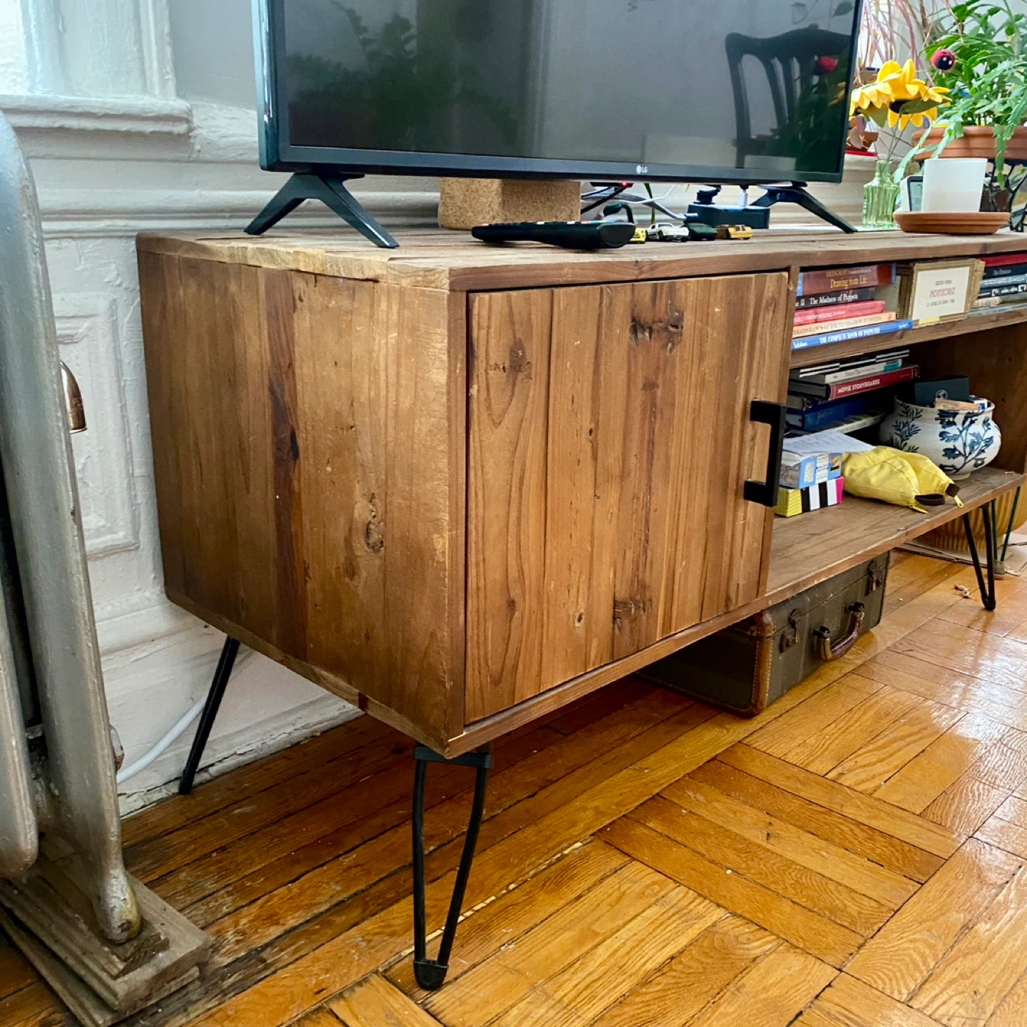 Solid Wood Credenza, TV Stand & Gaming Shelf - photo 3