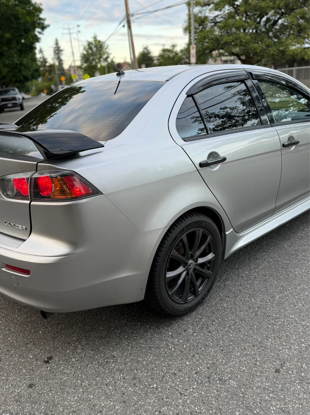 2017 Mitsubishi Lancer – Black Edition / SE LTD - photo 4