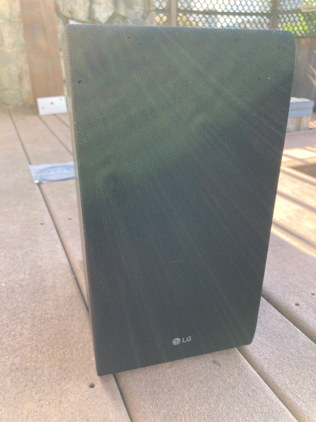 LG Wireless Active Subwoofer SPJ4B-W
