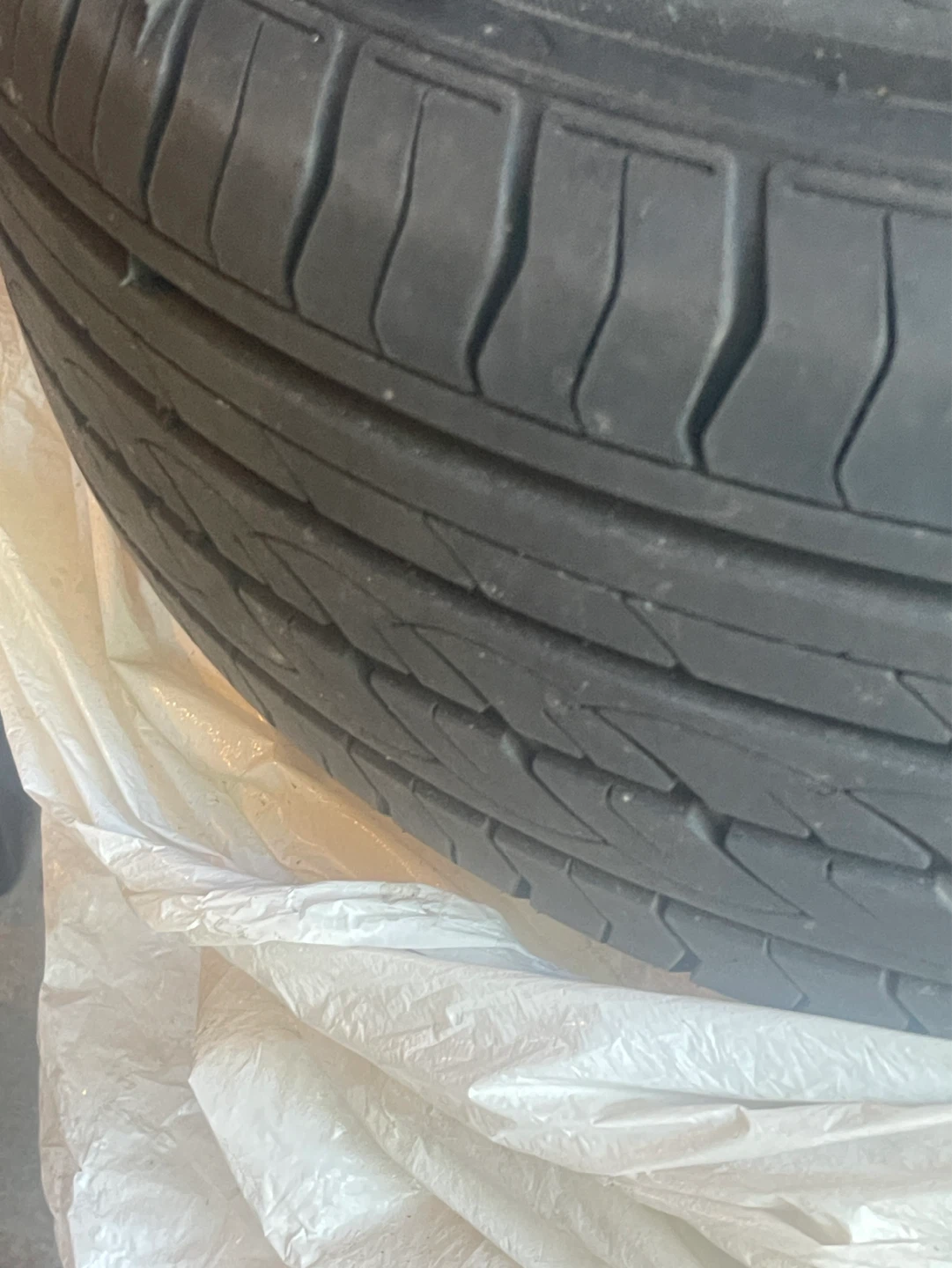 Tire and rim - photo 2