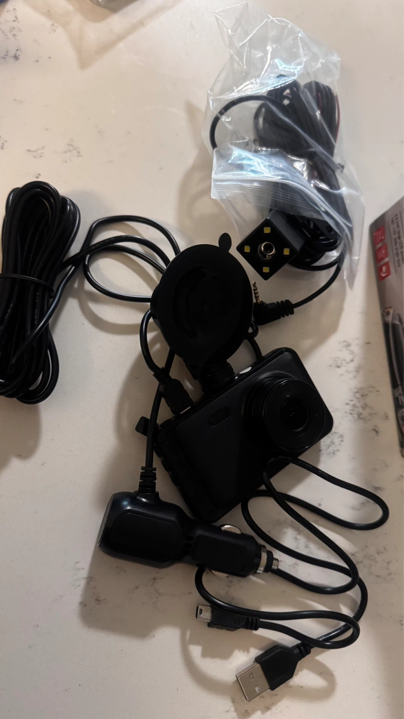 Car Recorder with 2.3 inch LCD Screen - photo 2