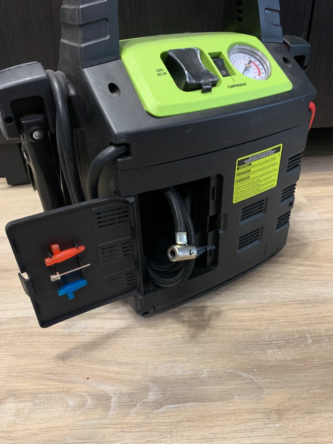 Rescue 950 Portable Power Pack *NO BATTERY* - photo 3