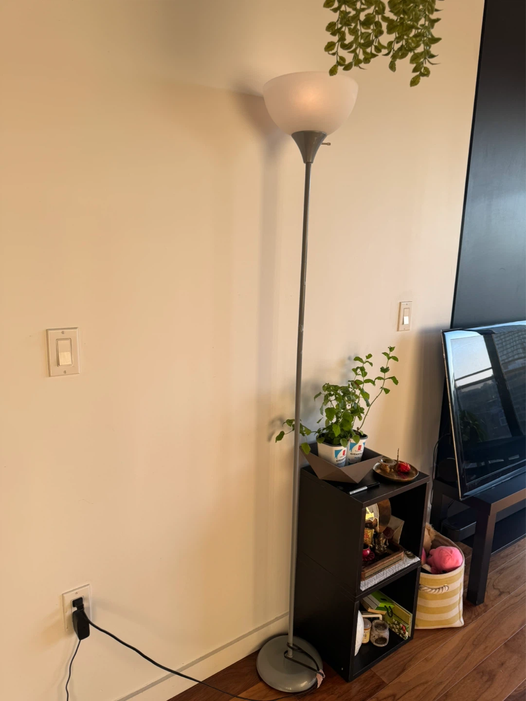IKEA Floor Lamps x3 - photo 2