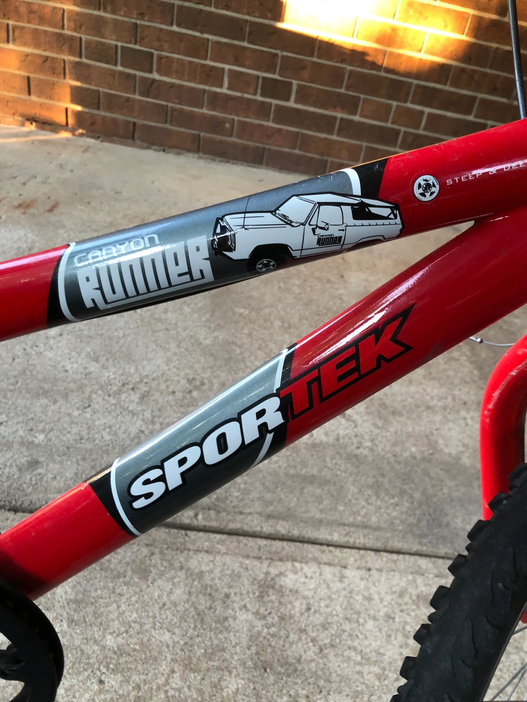 Red Sportek Canyon Runner Kids Bike - photo 3
