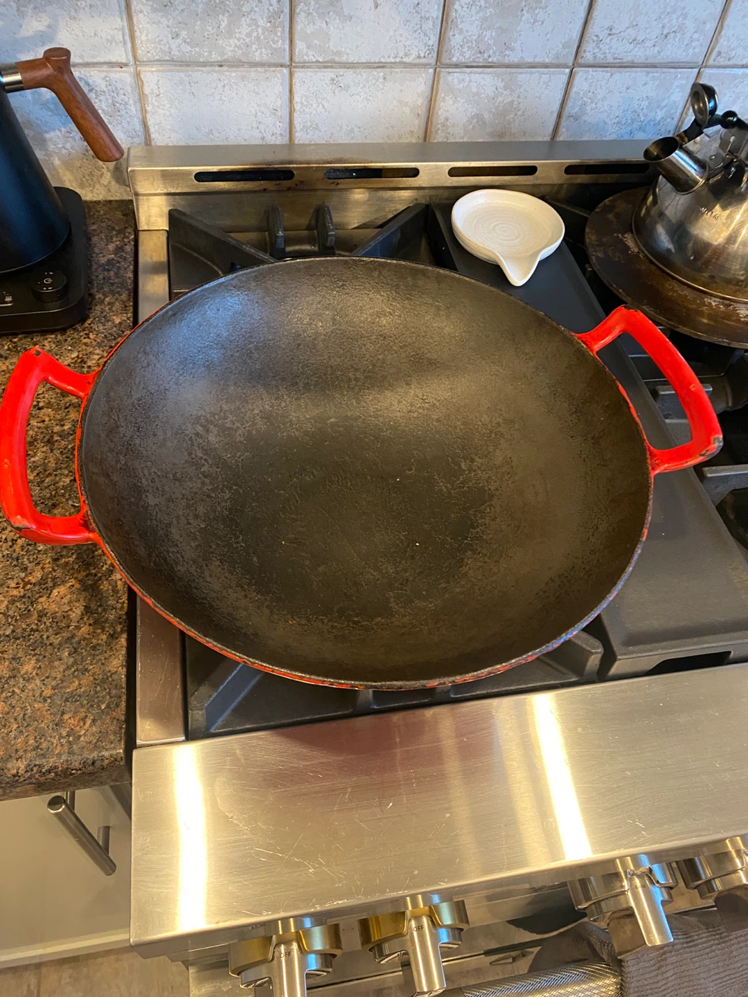 Le Creuset Cast Iron Wok - Red - photo 2