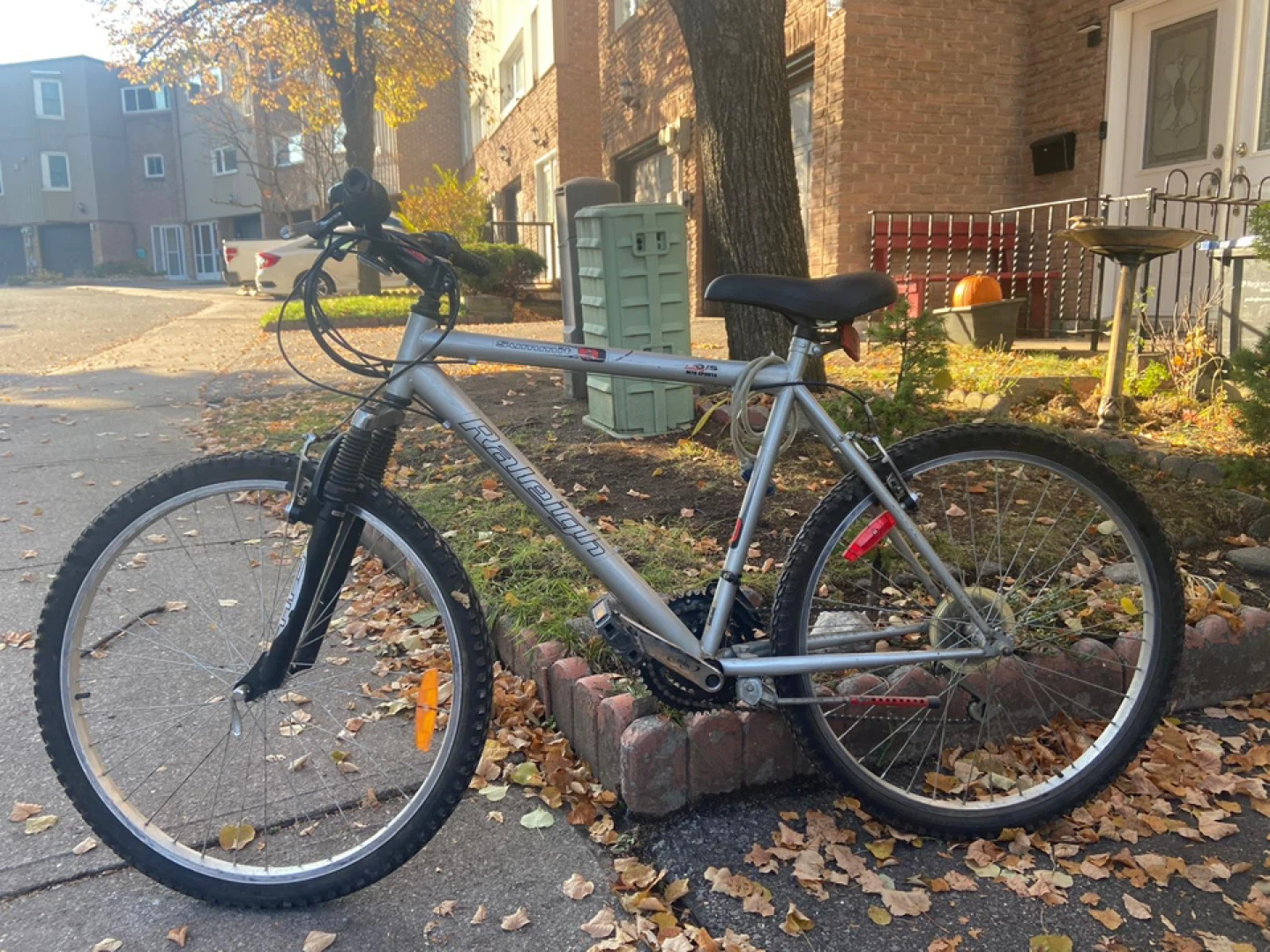 Raleigh Summit Hardtail Mountain Bike