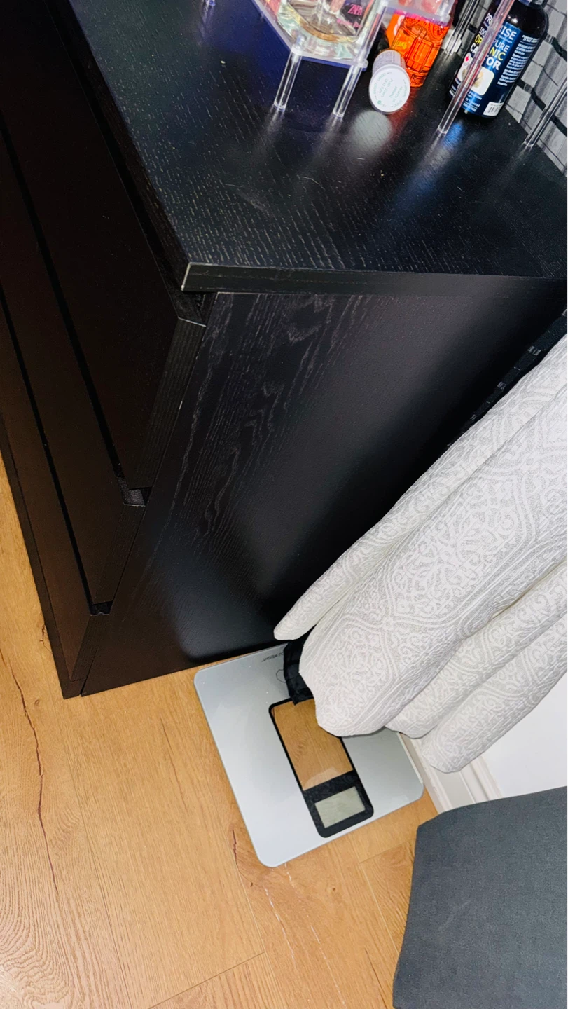 Black 6-Drawer Dresser - photo 4