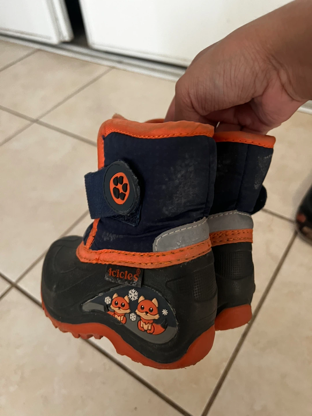 Icicles Kids Winter Boots Size 4