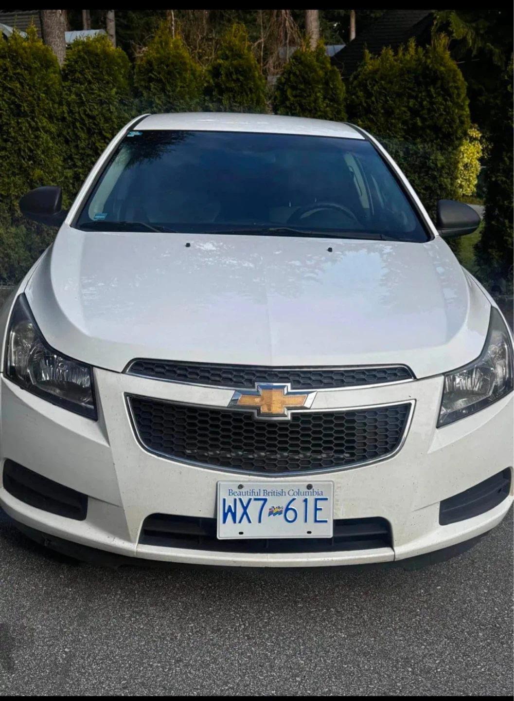 White Chevrolet Cruze