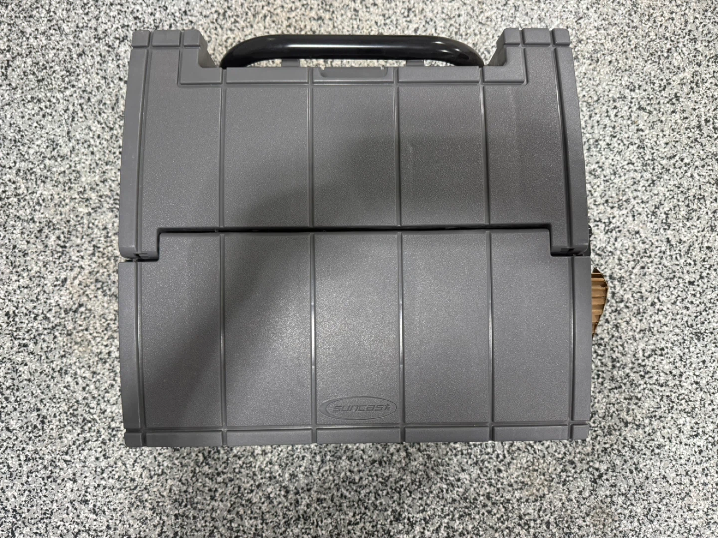 Suncast Smart Tube Hose Hideaway. Brand new - photo 3