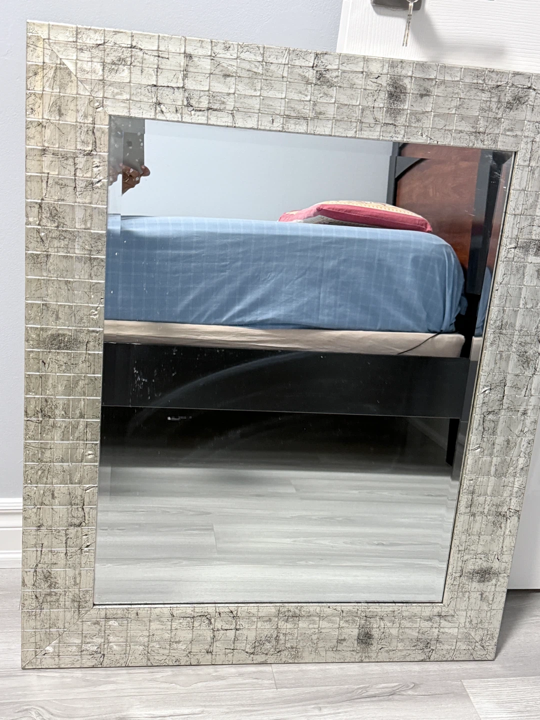 Decorative Wall Mirror - photo 3