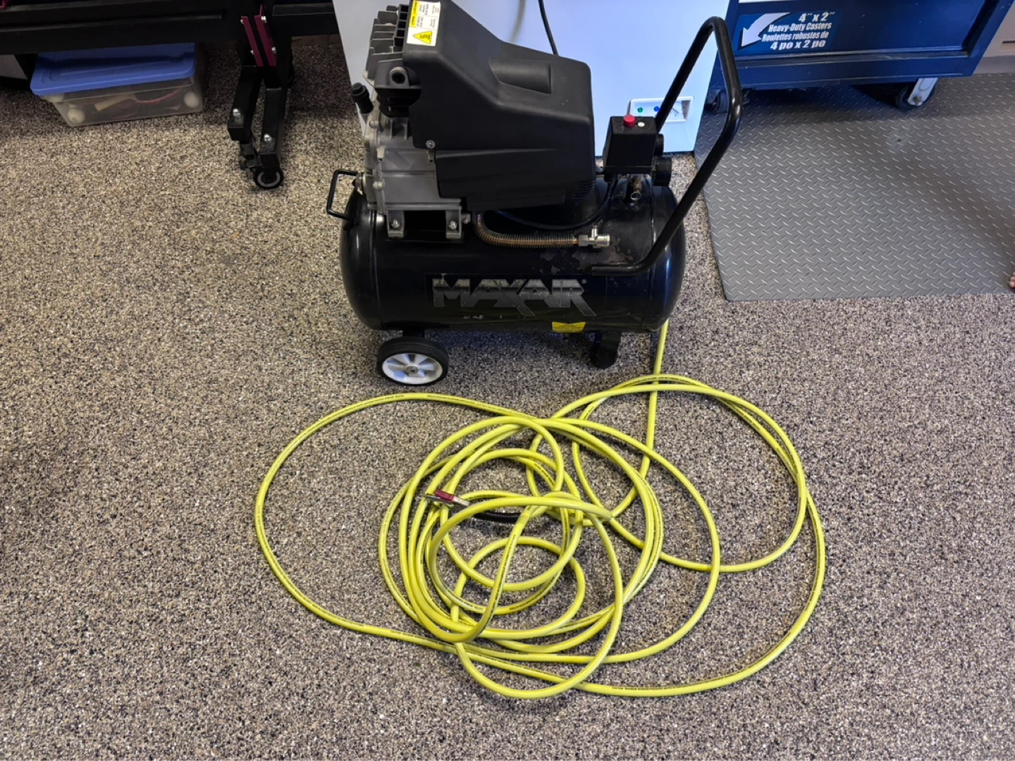MAXAIR Portable Air Compressor with Hose - photo 2