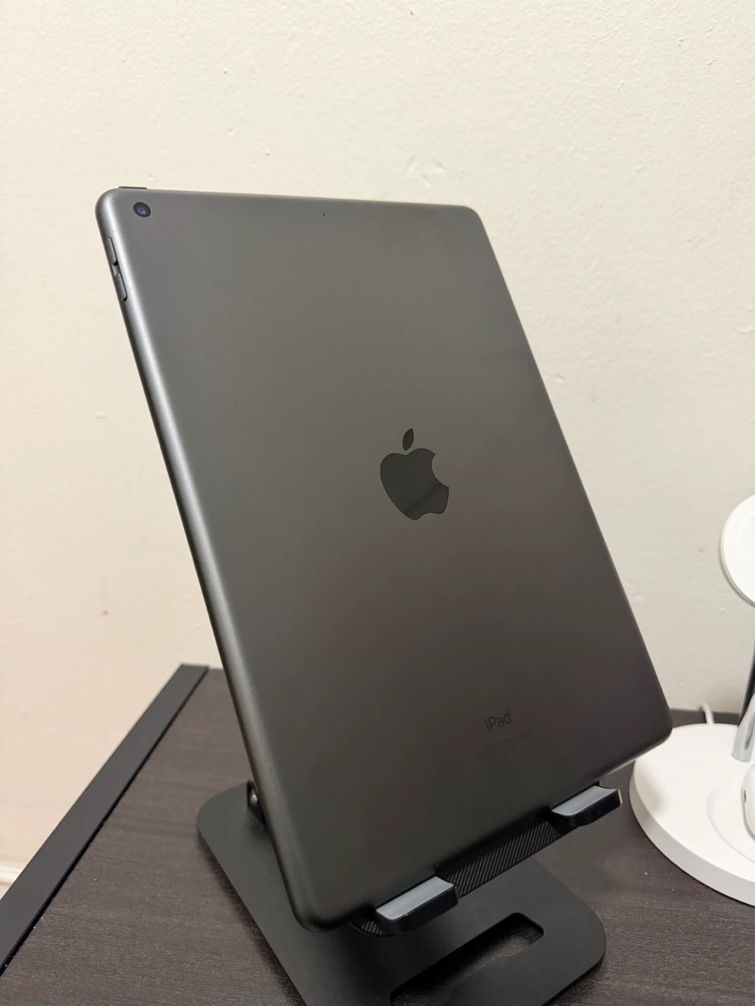 Apple iPad 7th - 128GB (WIFI) Space Gray - photo 2