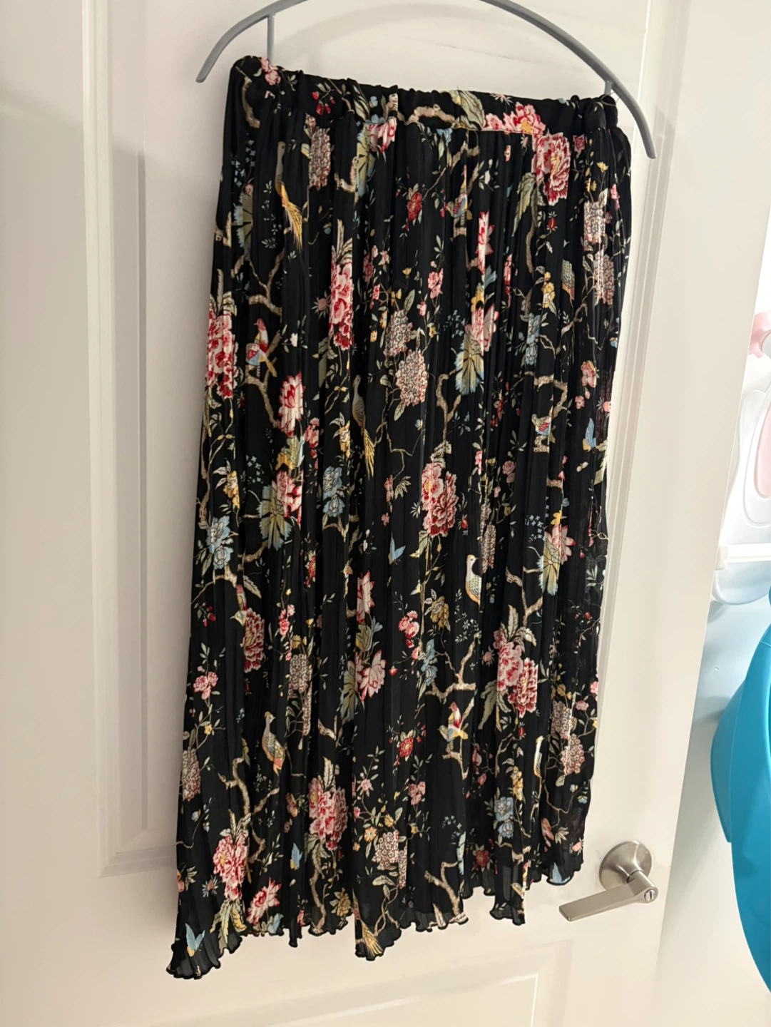NEW* H&M Pleated Floral Midi Skirt