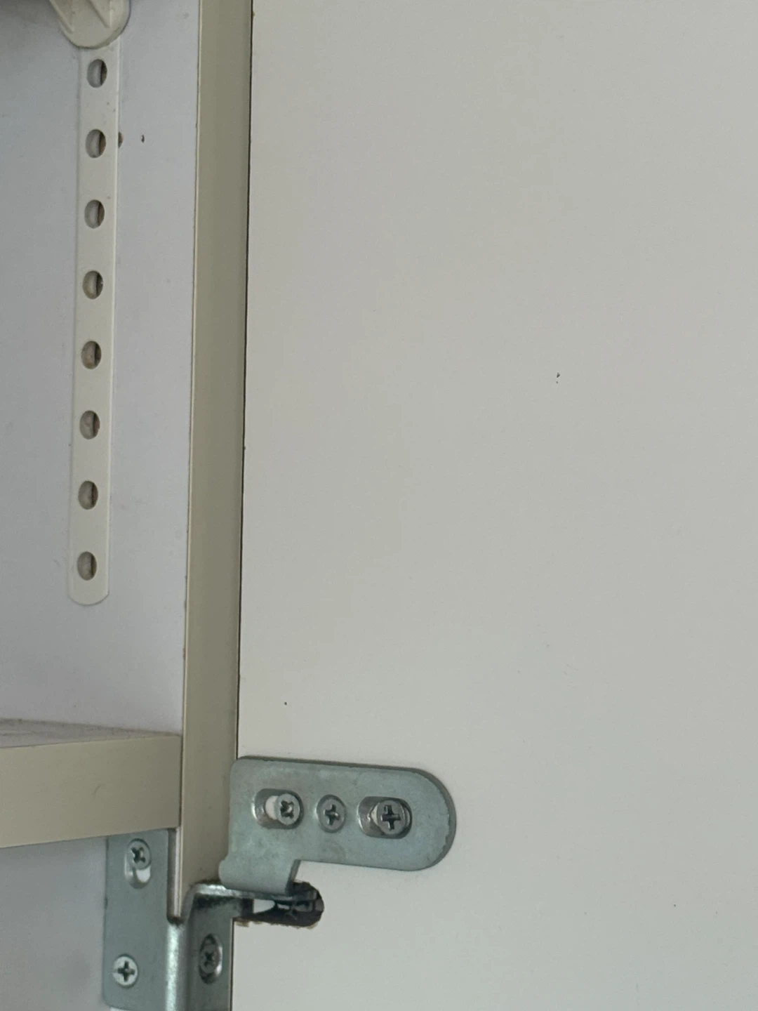 White Kitchen Cabinets - photo 3