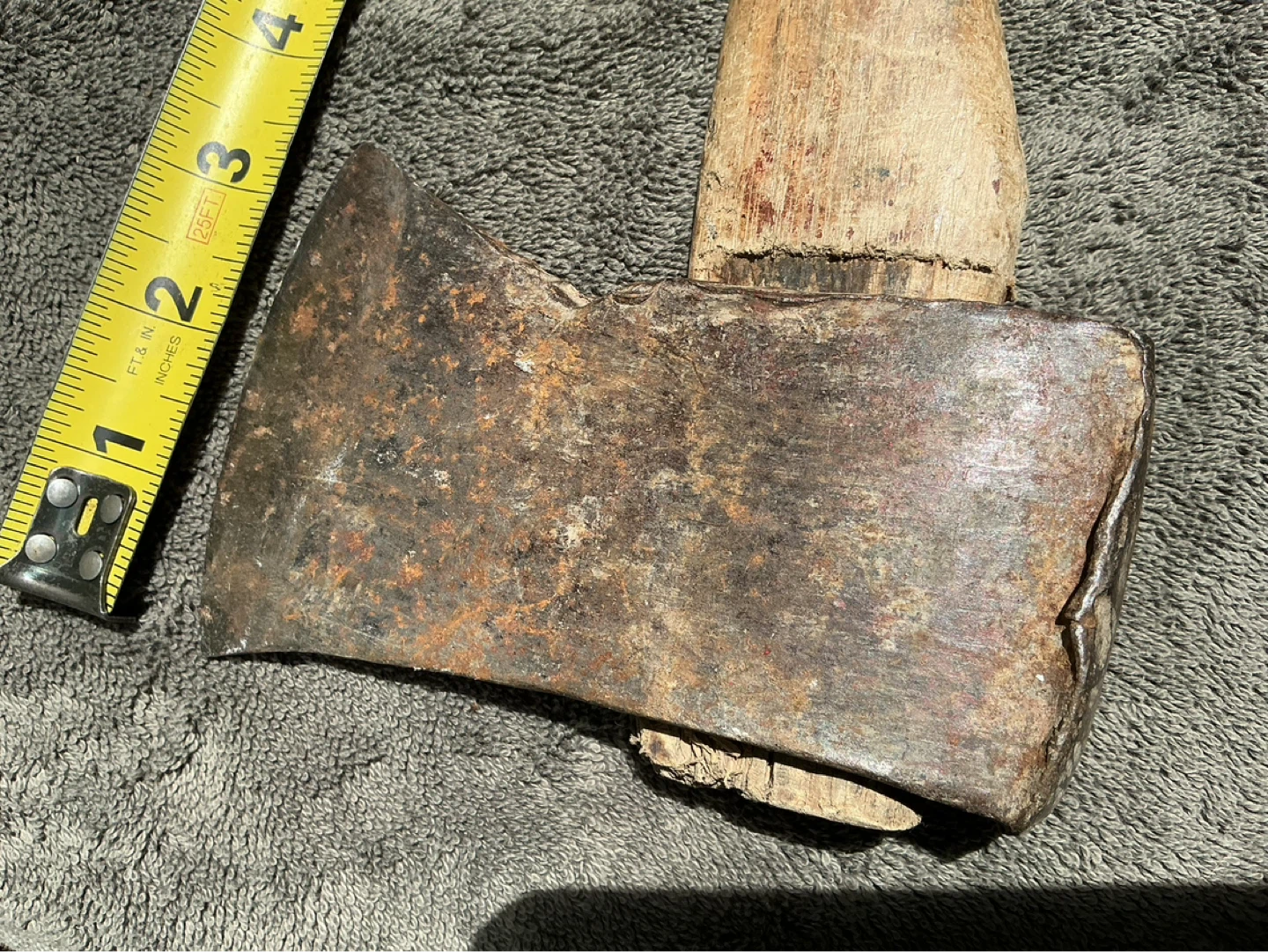 Antique Short Handle Axe ! - photo 2